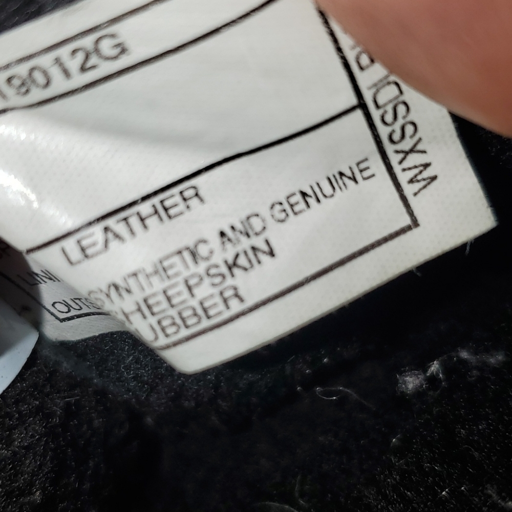 UGG S. 5 Black Leather & Blue Glitter Sides - Picture 16 of 16